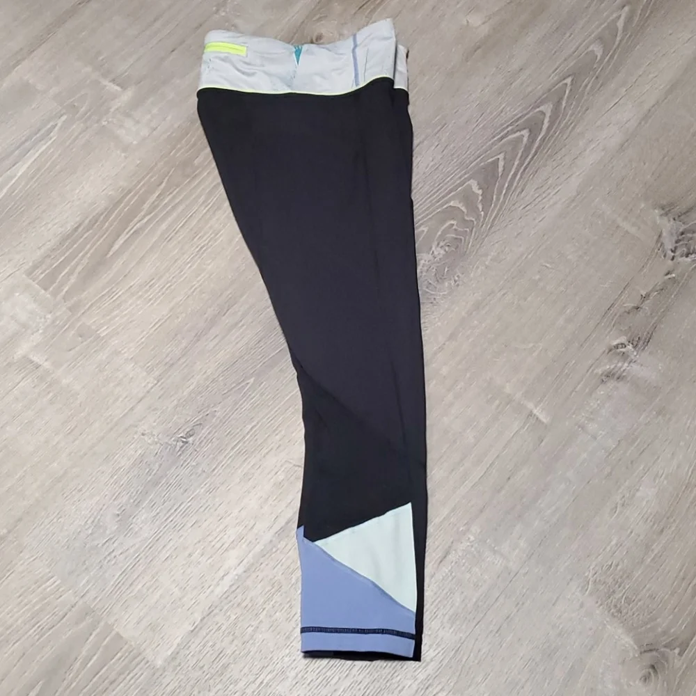 Lululemon athletica stretch leggings women size 4